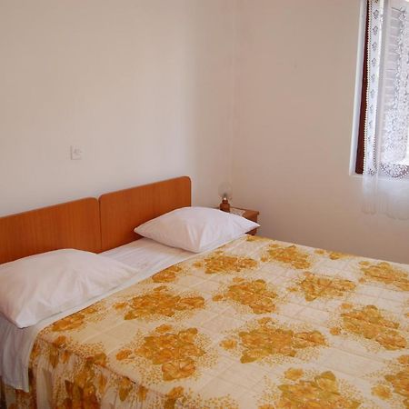 Apartments Villa Angela Krk Town Zimmer foto