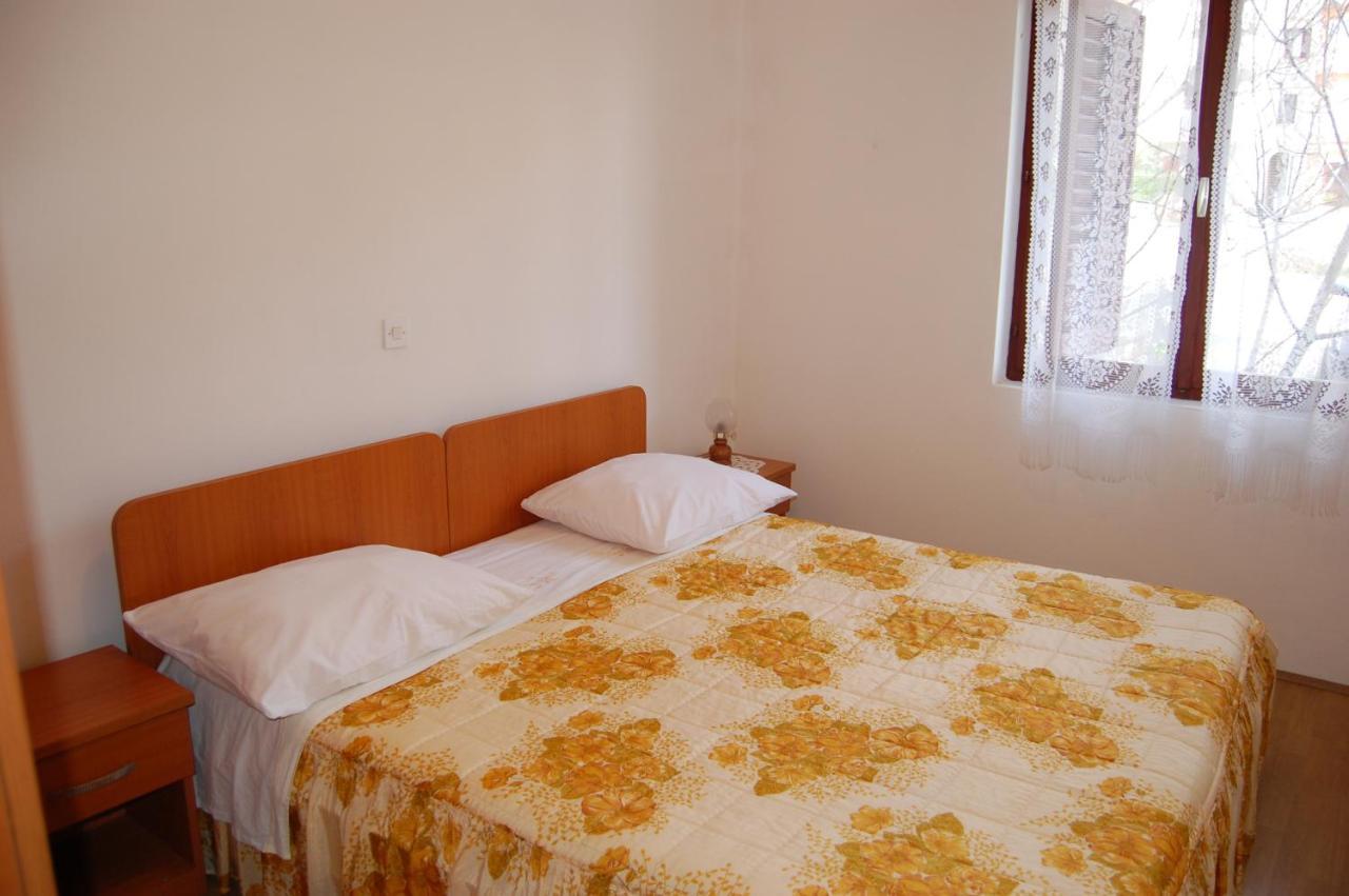 Apartments Villa Angela Krk Town Zimmer foto