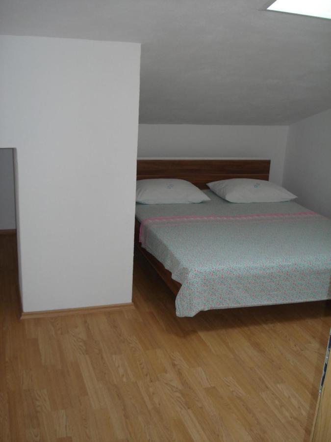Apartments Villa Angela Krk Town Zimmer foto