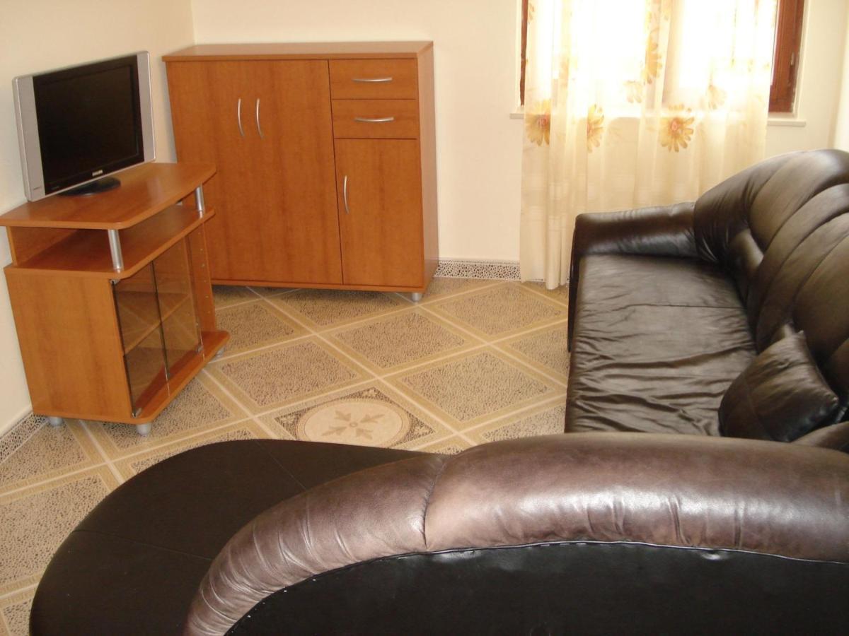 Apartments Villa Angela Krk Town Zimmer foto