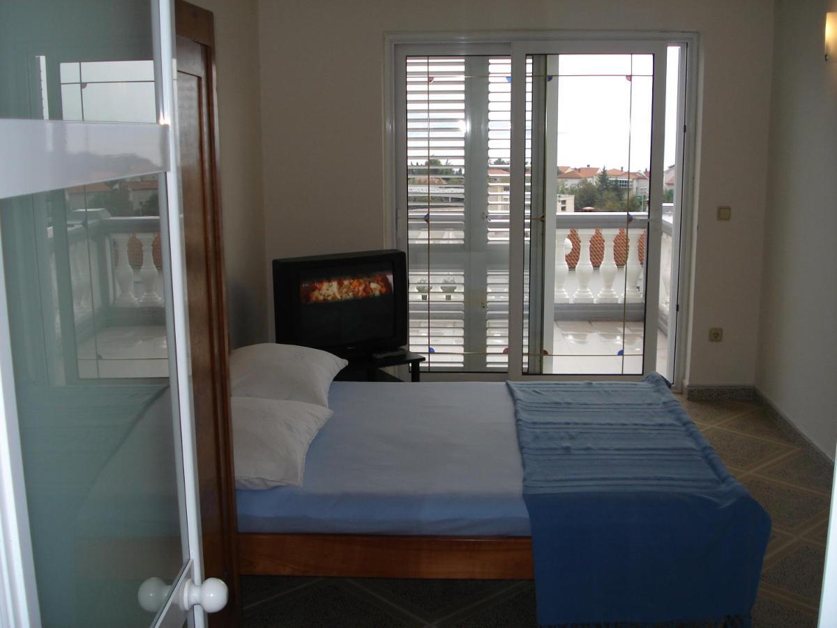 Apartments Villa Angela Krk Town Zimmer foto